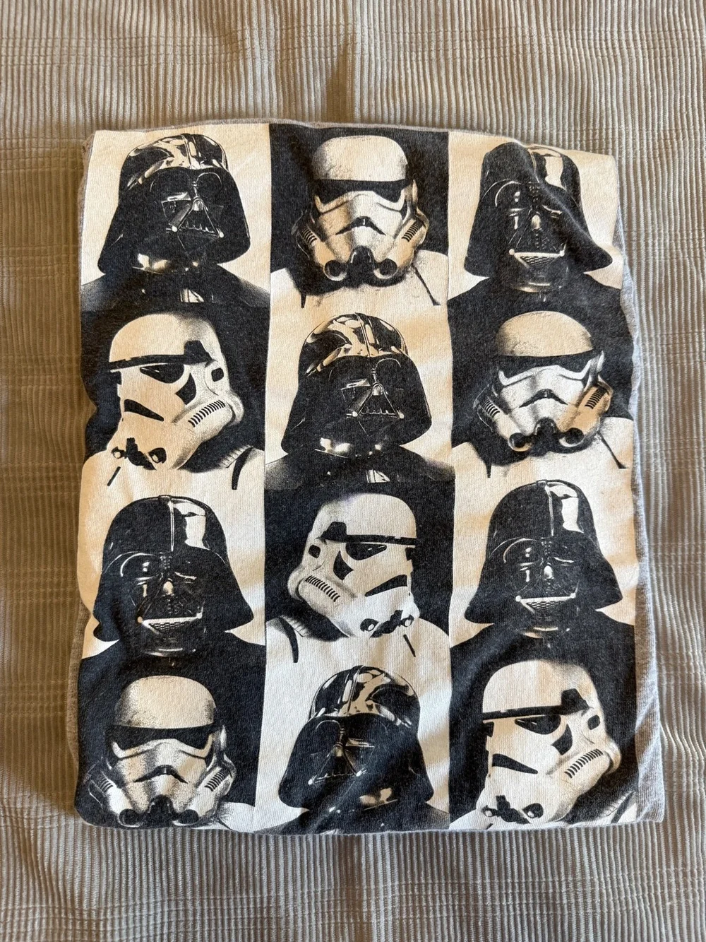 Star Wars Darth Vader & Stormtrooper Graphic T-Shirt – Gray – Size Small